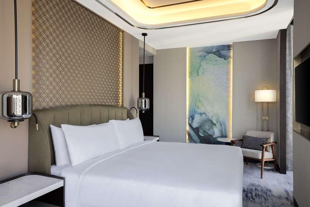 Embassy Suites By Hilton Dubai Business Bay Pokoj fotografie