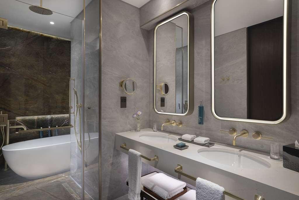 Embassy Suites By Hilton Dubai Business Bay Pokoj fotografie