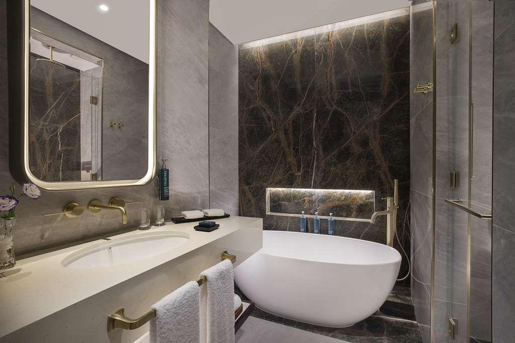 Embassy Suites By Hilton Dubai Business Bay Pokoj fotografie