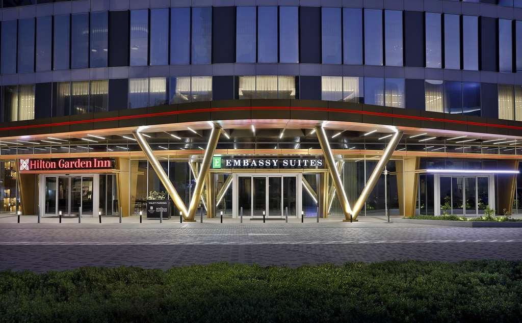 Embassy Suites By Hilton Dubai Business Bay Exteriér fotografie